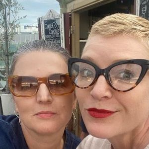 Meet your Posher, Eve